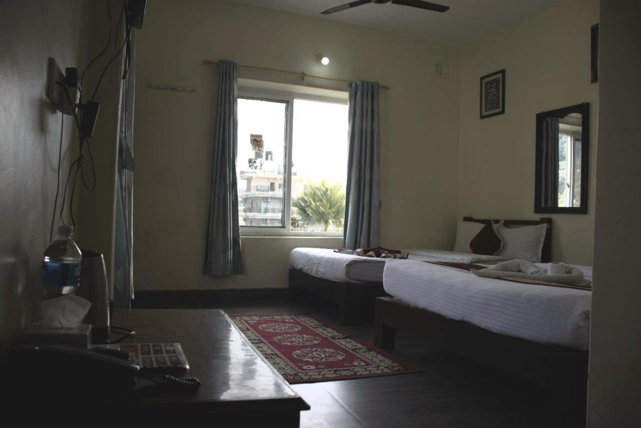 Hotel Old Durbar Pokhara Rum bild