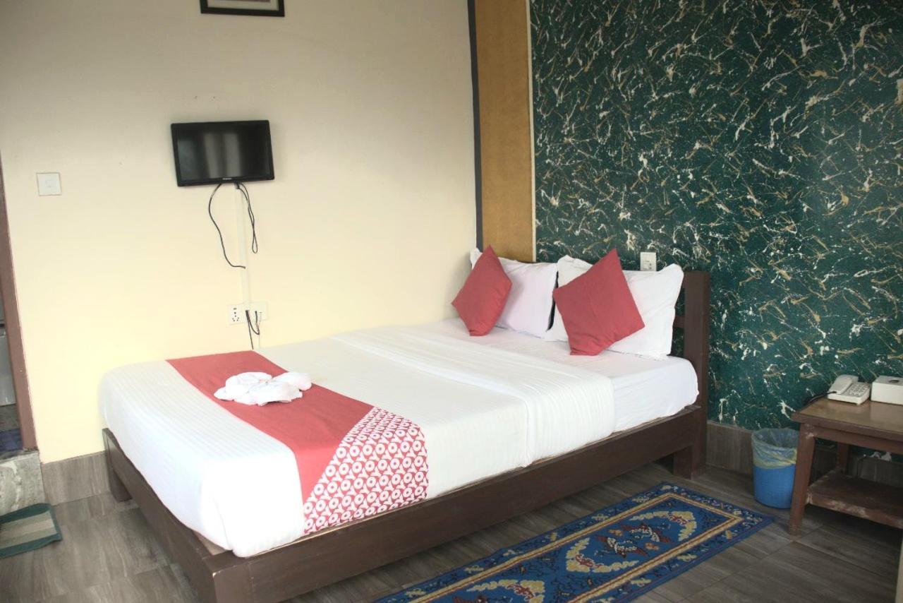 Hotel Old Durbar Pokhara Exteriör bild