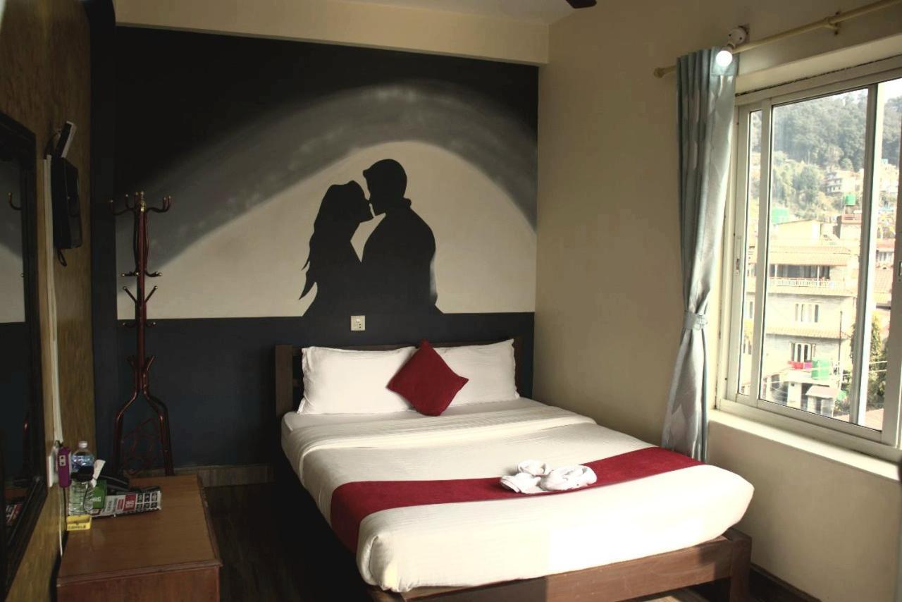 Hotel Old Durbar Pokhara Exteriör bild